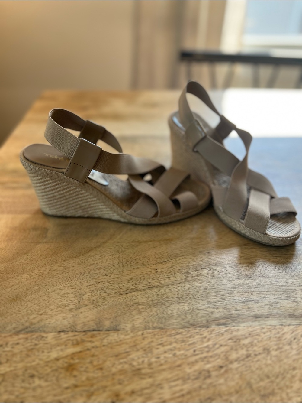 Andre Assous Women's Neutral Wedge Sandals - Beige Espadrille Style size 7.5